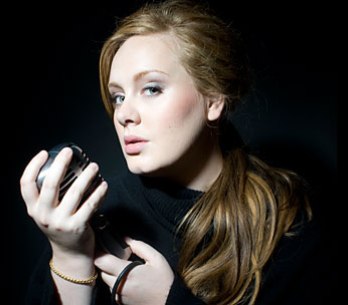Ještě letos vydám nový singl, tvrdí Adele